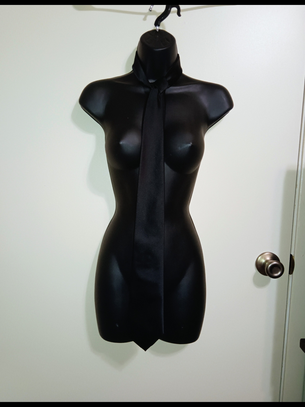 Classic Black Men's Tie - Unbranded